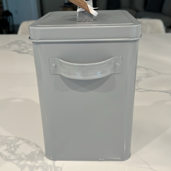 Cute. Rae Dunn. Metal Food Storage. - Picture 5 of 16